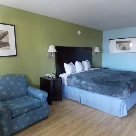 Augusta Best Inn エクステリア 写真
