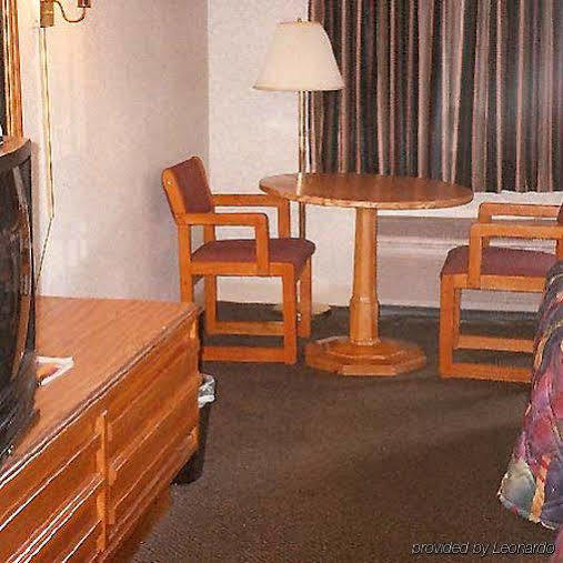 Augusta Best Inn エクステリア 写真